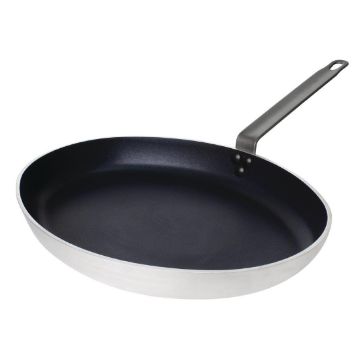Show details for Vogue Aluminium Non-Stick Teflon Platinum Plus Oval Frying Pan 40cm - T370 Picture of Vogue Aluminium Non-Stick Teflon Platinum Plus Oval Frying Pan 40cm - T370