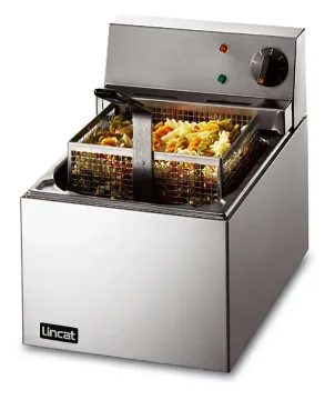 Show details for LPB - Lincat Lynx 400 Electric Counter-top Pasta Cooker - LPB Picture of LPB - Lincat Lynx 400 Electric Counter-top Pasta Cooker - LPB