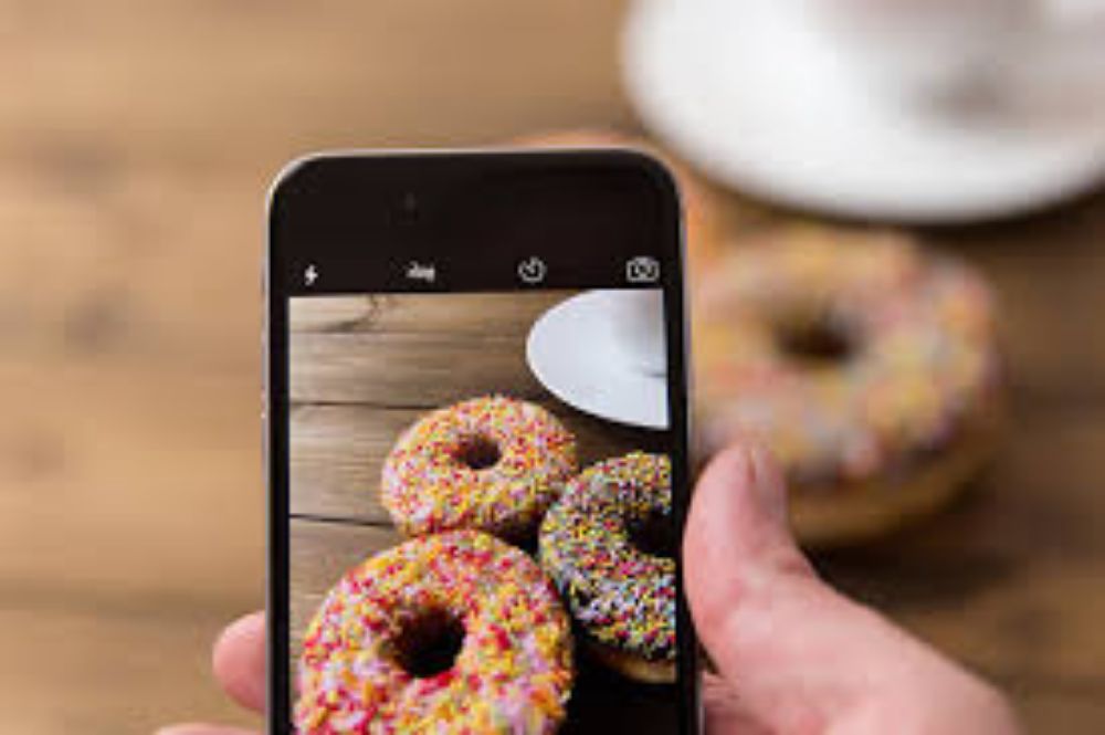 Technology and Digitalization in the Foodservice Industry Technology and Digitalization in the Foodservice Industry