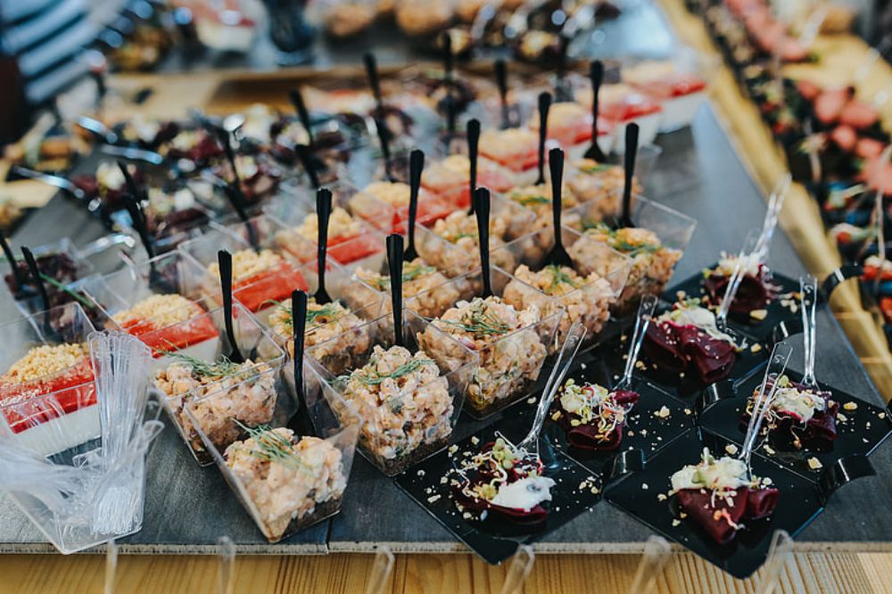 Drop-Off Catering: A Guide for Corporate and Social Event Planners Drop-Off Catering: A Guide for Corporate and Social Event Planners