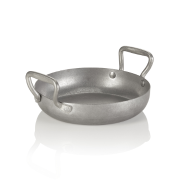 Show details for Steel & Style Heritage Serving Pan Chrome Nickel Steel 1L - 2062022 Picture of Steel & Style Heritage Serving Pan Chrome Nickel Steel 1L - 2062022