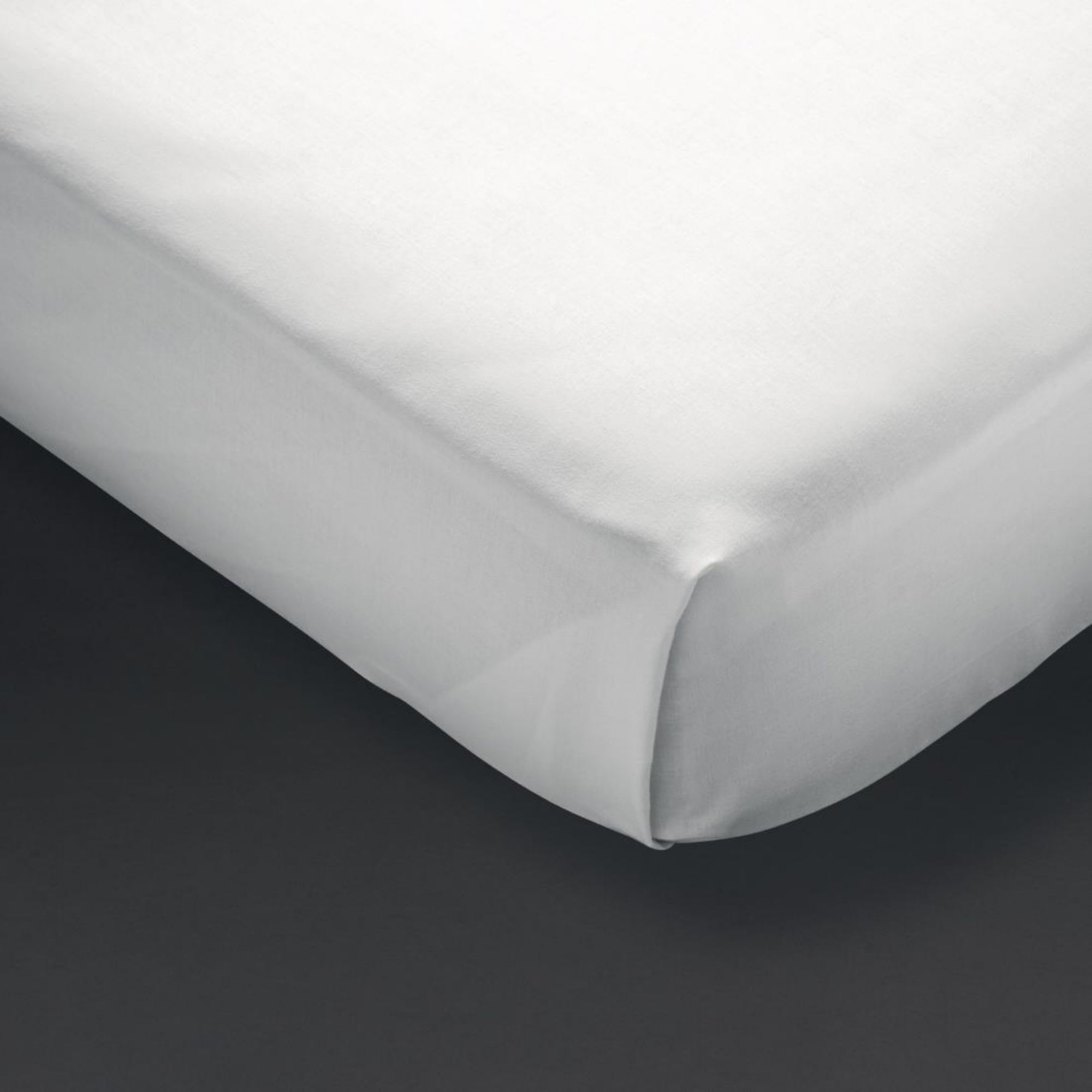 Picture of Mitre Essentials Pyramid Flat Sheet White Double - GT828