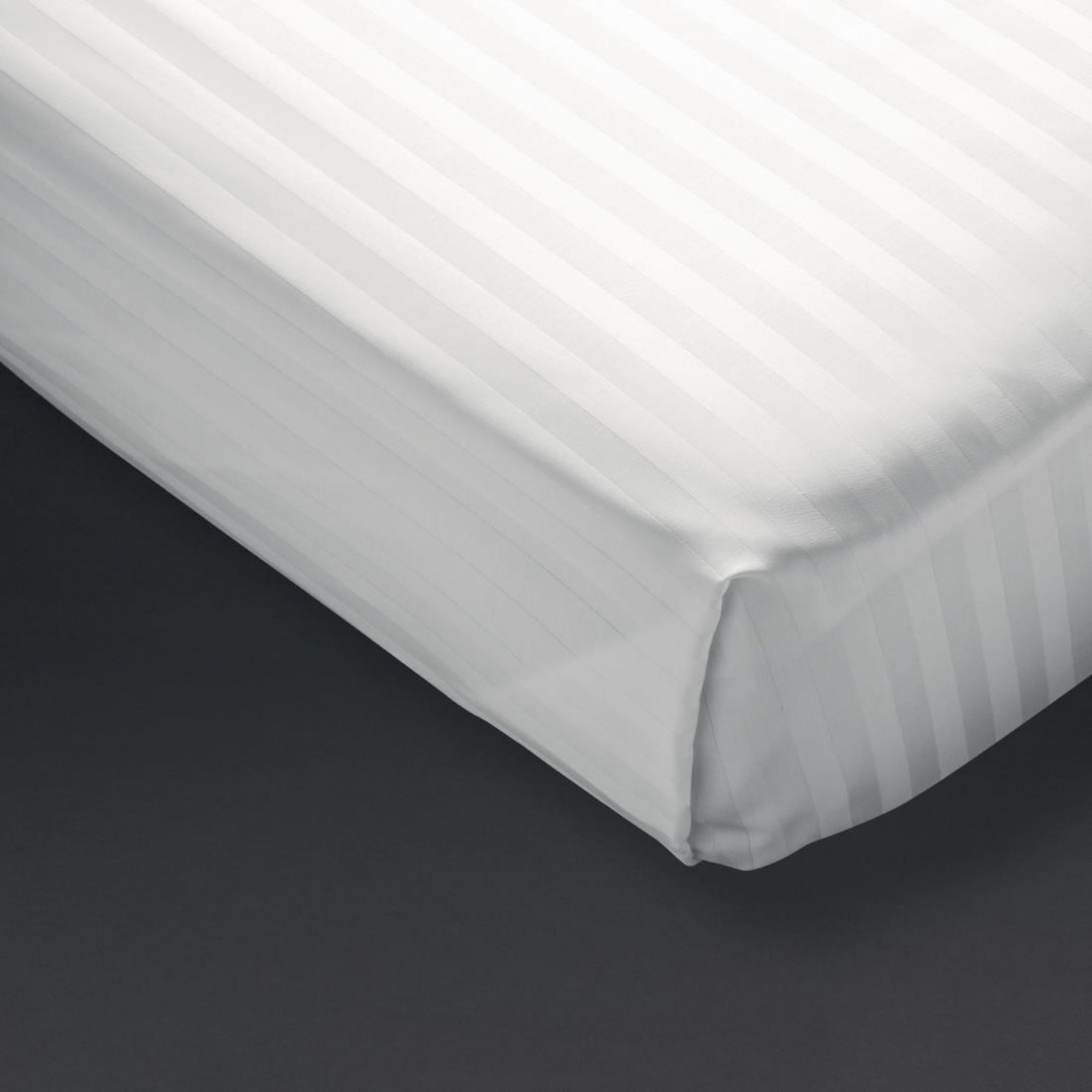 Picture of Mitre Comfort Satin Flat Sheet White King Size - GT847